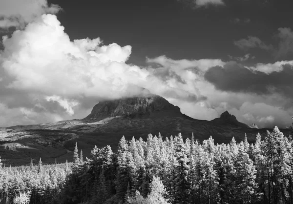 Grande montanha principal — Fotografia de Stock