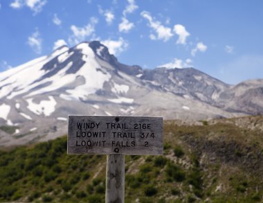 Mt. St. Helens Trail Sign clipart