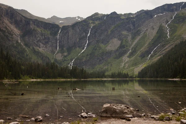 Торцева лавина озеро — стокове фото