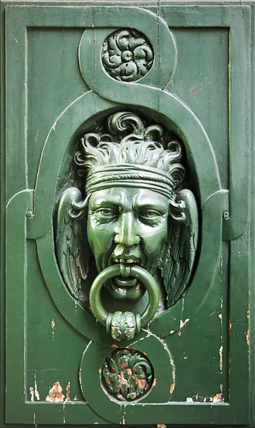 Batedor de portas em Paris — Fotografia de Stock