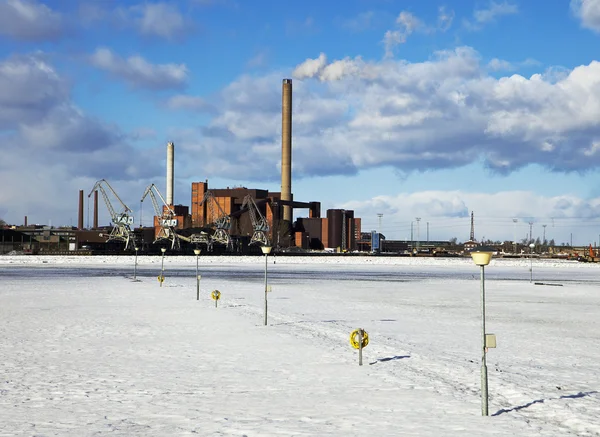 Industrie im Helsinki-Winter — Stockfoto