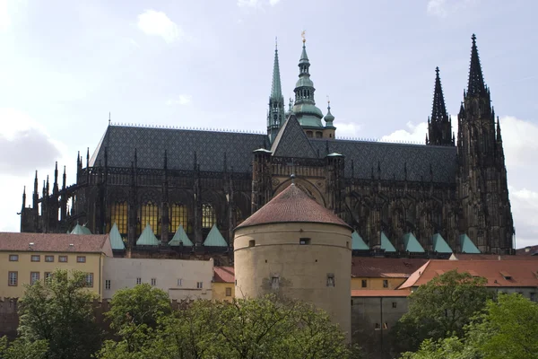 Κάστρο της Πράγας και τον καθεδρικό ναό — Φωτογραφία Αρχείου