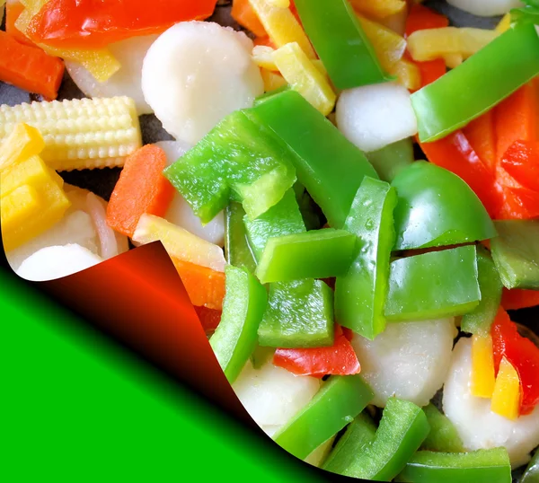Vegetais sortidos na página da receita — Fotografia de Stock