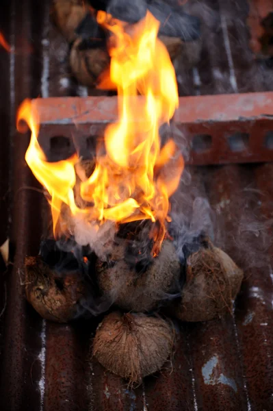 전통적인 모닥불 불길 — 스톡 사진