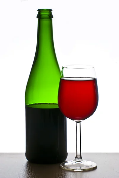 Bottle and glass of red wine isolated on white background — Stock Photo, Image