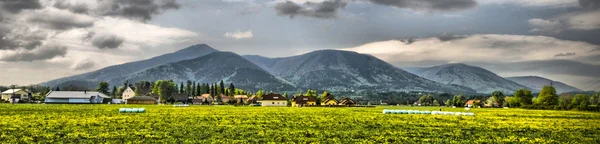 Prachtige panorama vanaf beskydy, Tsjechië - hdr — Stockfoto