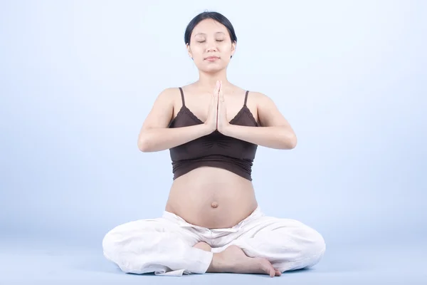 Pregnant Woman Meditating — Stock Photo, Image