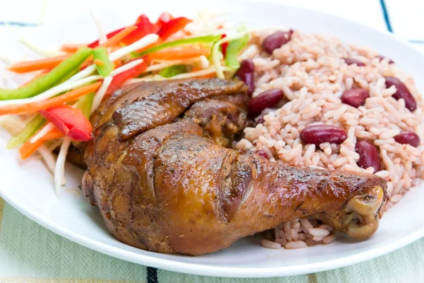 Jerk kyckling med ris - Västindien stil — Stockfoto
