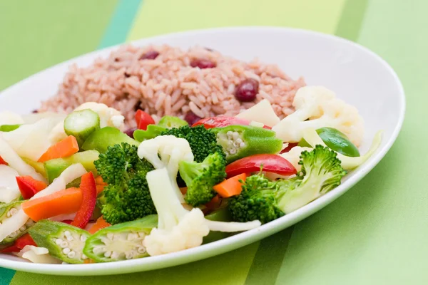 Styl Karaibów ryż z warzywami — Zdjęcie stockowe