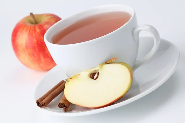 Herbata jabłko z cynamonem — Zdjęcie stockowe