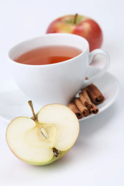 Τσάι μήλο με κανέλα — Φωτογραφία Αρχείου