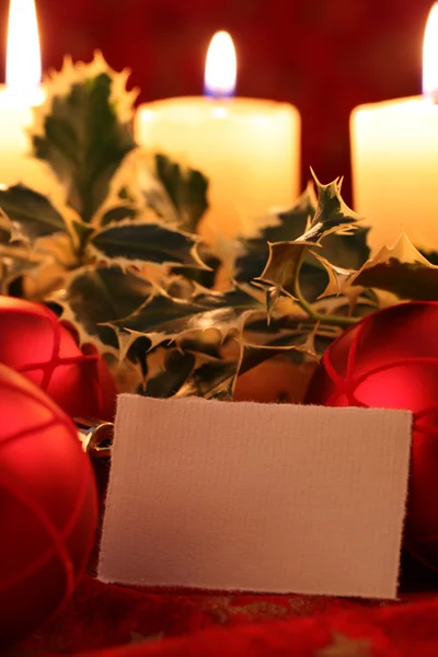 Bodegón de Navidad con tarjeta en blanco —  Fotos de Stock