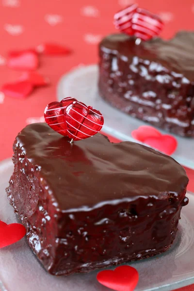 Herzförmige Schokoladenkuchen — Stockfoto