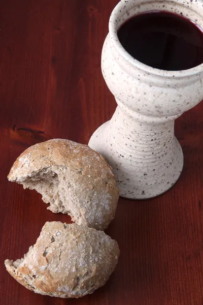Pan y vino —  Fotos de Stock