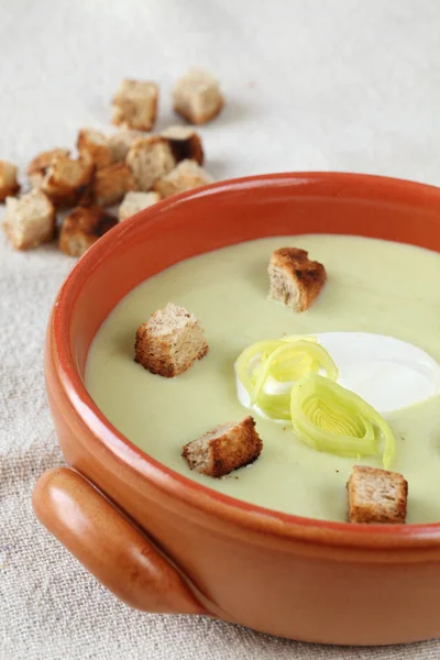 Zupa z pora i ziemniaków — Zdjęcie stockowe