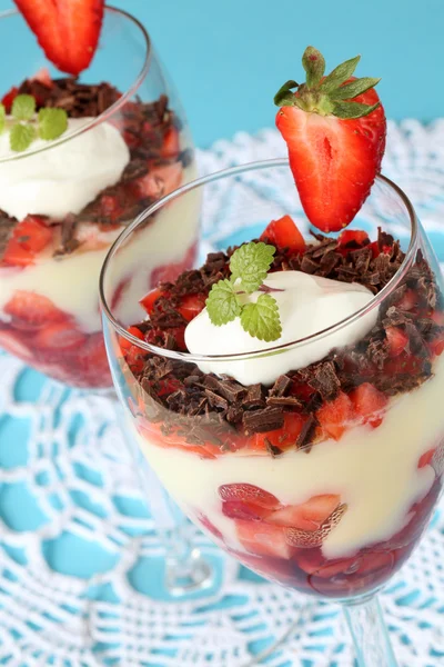 Dessert aux fraises et au chocolat — Photo