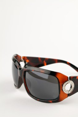 gözde güneş gözlüğü