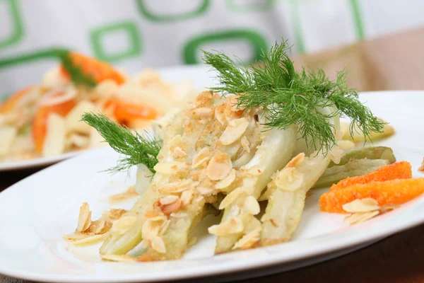 Baked fennel with almonds — Stock Photo, Image