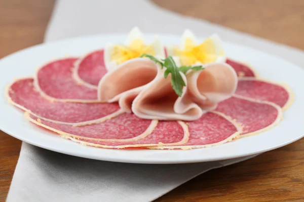 Parmesan crust salami with ham and eggs — Stock Photo, Image