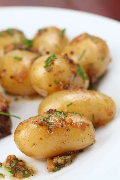 Geroosterde aardappeltjes — Stockfoto