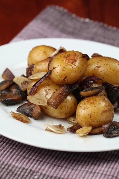 भाजलेले बटाटे — स्टॉक फोटो, इमेज