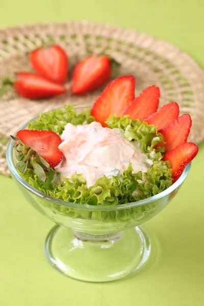 Lax cocktail med jordgubbar — Stockfoto