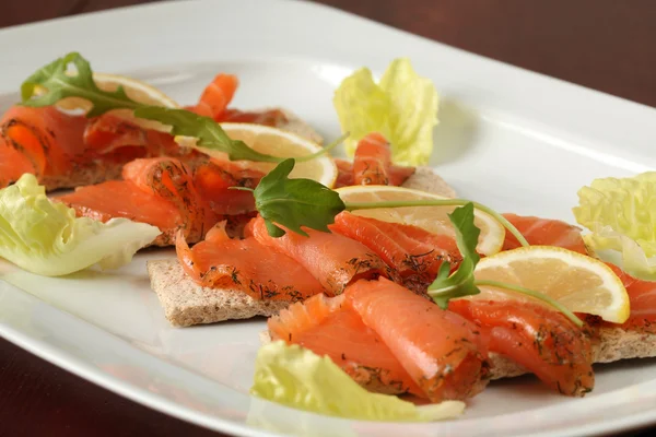 Snacks de salmón ahumado — Foto de Stock