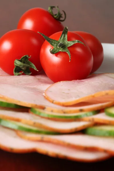 Tomaten op ham — Stockfoto