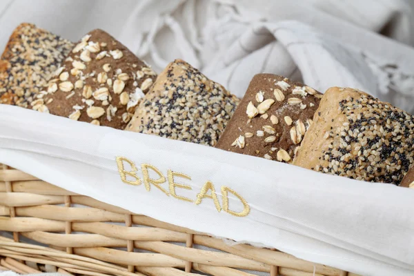 Хліб з непросіяного борошна — стокове фото