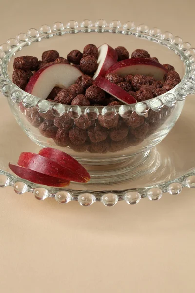 Čokoládové cereálie s apple — Stock fotografie