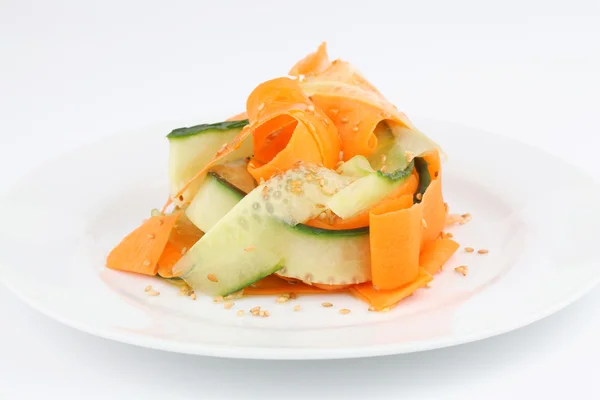 Havuç ve salatalık salatası — Stok fotoğraf