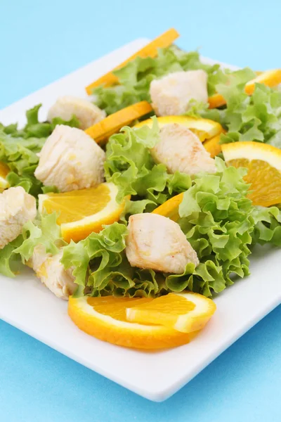 Kippensalade met sinaasappelen — Stockfoto