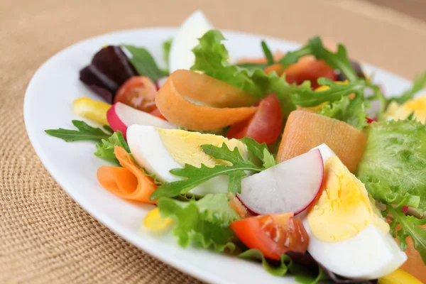 Salade met eieren — Stockfoto