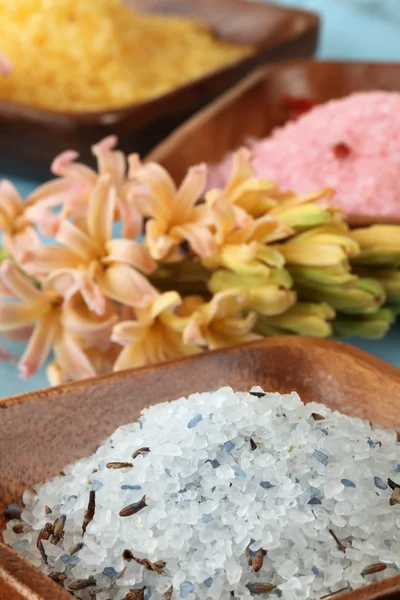 Bath salt in wooden bowls — Stock Photo, Image