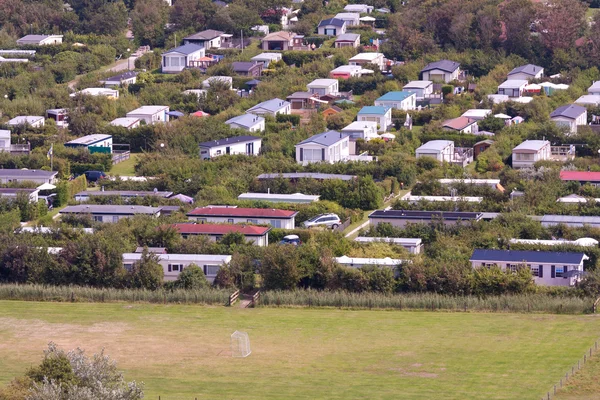 Vista aérea de um parque de bungalow em Ameland, Países Baixos — Fotografia de Stock