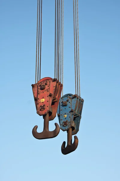 Two crane hooks — Stock Photo, Image