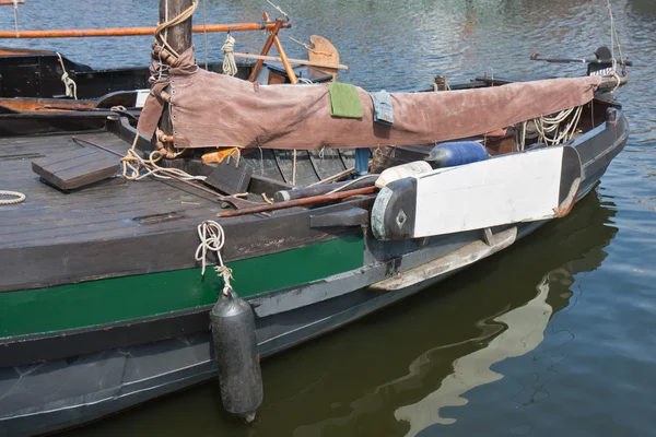 Urk, Hollanda limanında tarihi balıkçı gemileri — Stok fotoğraf