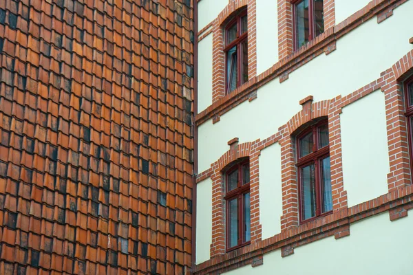 Vertikální střecha s dlaždicemi v Quedlinburgu, Německo — Stock fotografie