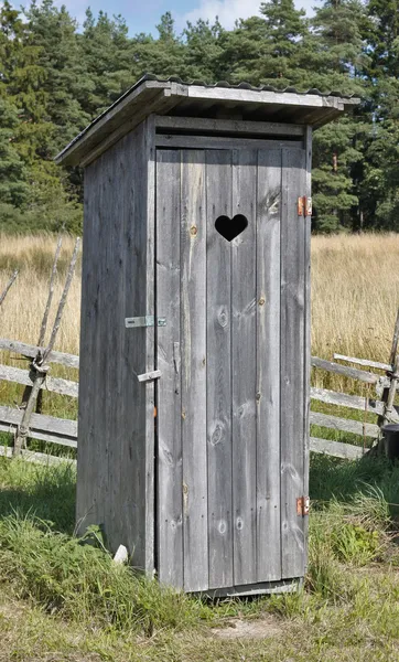 Venkovní dřevěné toalety Stock Snímky