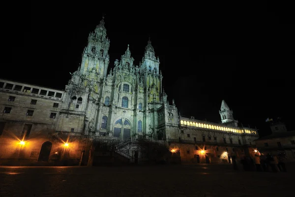 Собор Сантьяго ночью — стоковое фото