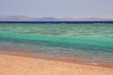 Akabe Körfezi arasında Mısır ve Suudi Arabistan.