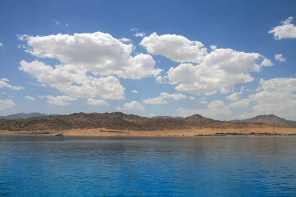 Paisaje de la laguna de Dahab. Egipto . — Foto de Stock