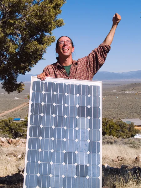 Feliz proprietário painel solar — Fotografia de Stock