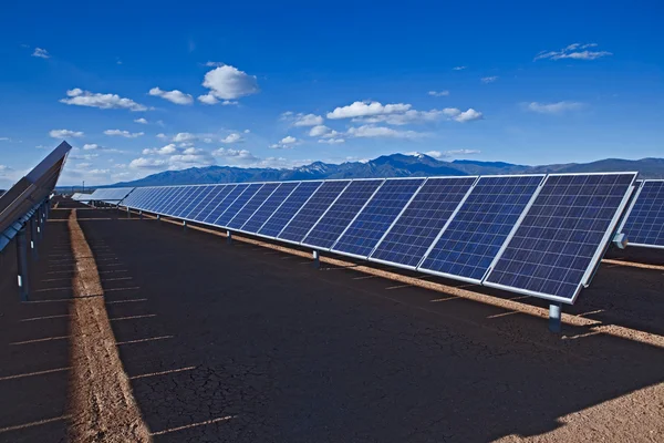 Solar array — Stock Photo, Image