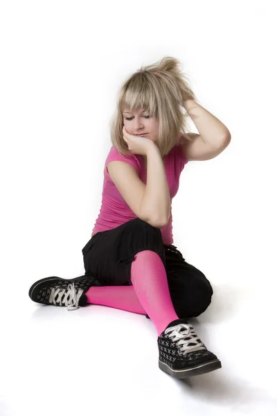 Emo dívka v růžovém na bílém pozadí — Stock fotografie