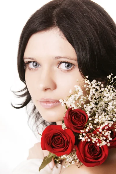 Belle fille brune avec une rose — Photo