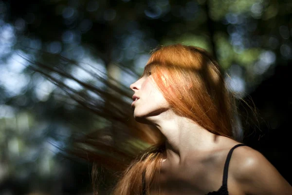 Fejlődő haj lány — Stock Fotó