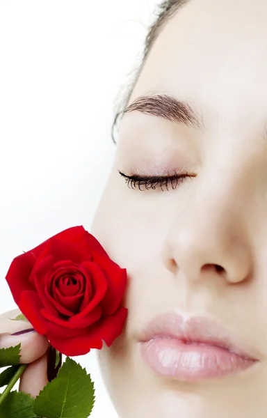 Όμορφο κορίτσι με τριαντάφυλλο — Φωτογραφία Αρχείου
