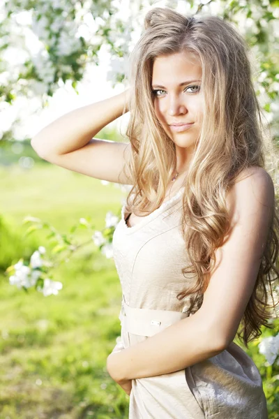 Beautiful girl with long hair — Stock Photo, Image
