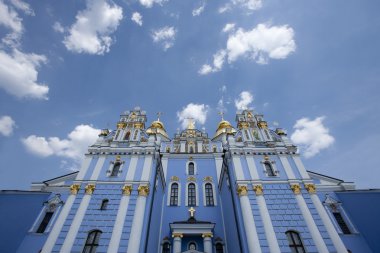 St. Michael 's Altın Kubbeli Manastırı